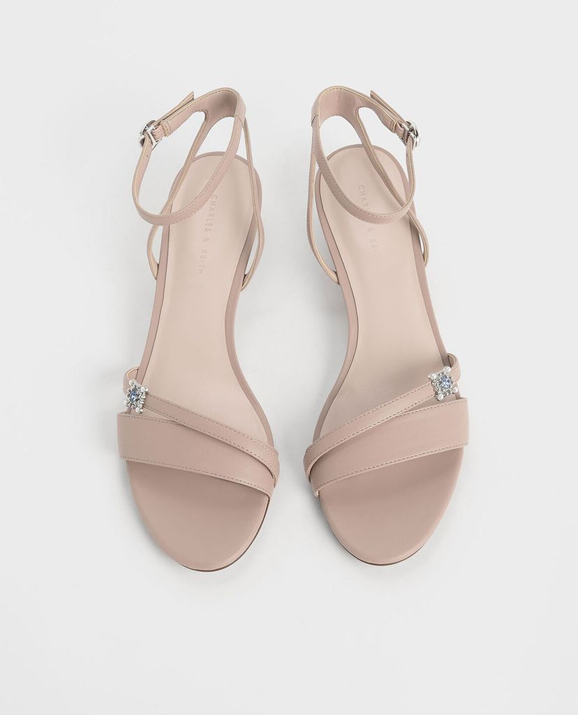 CHARLES & KEITH - Giày sandal đính ngọc trai