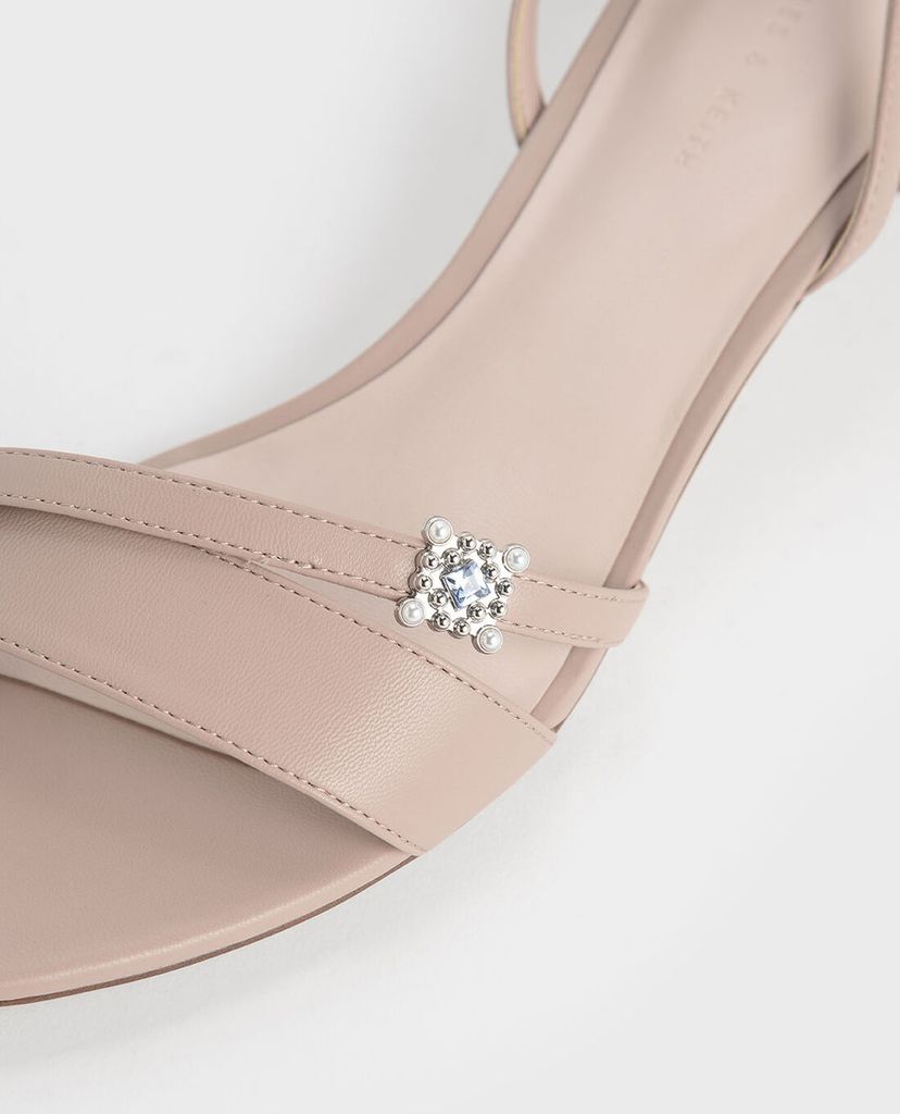 CHARLES & KEITH - Giày sandal đính ngọc trai