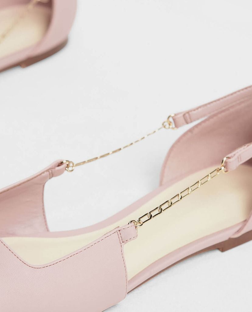 CHARLES & KEITH - Giày đế bệt nữ mũi nhọn Chain Strap