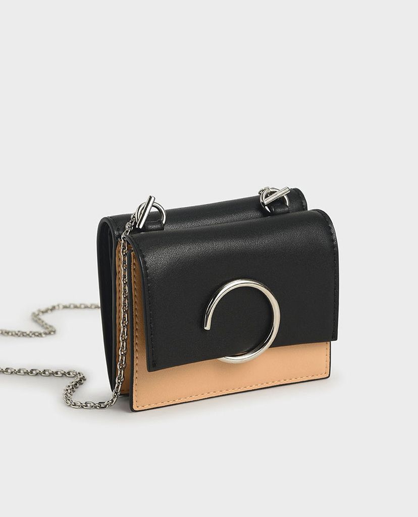 CHARLES & KEITH - Ví cầm tay nữ phom vuông Ring Detail