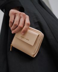 CHARLES & KEITH - Ví nữ phom vuông nhỏ gọn