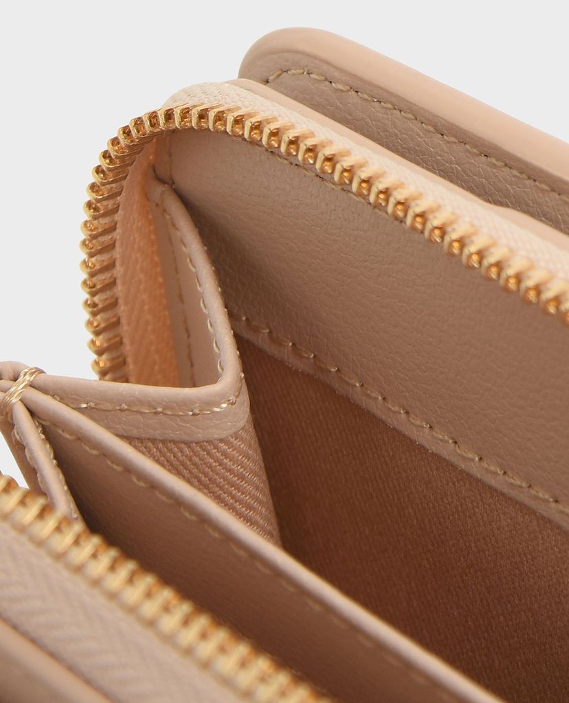 CHARLES & KEITH - Ví nữ phom vuông nhỏ gọn