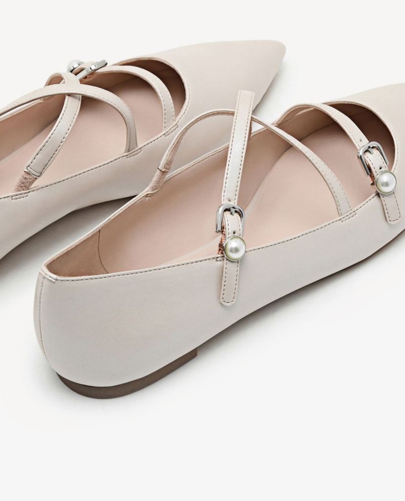 PEDRO - Giày đế bệt nữ mũi nhọn Cross Strap