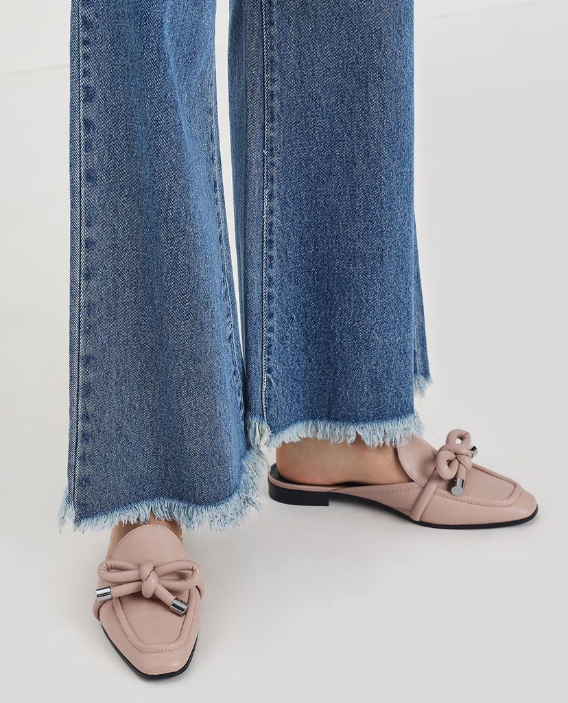 CHARLES & KEITH - Giày đế bệt phối nơ thắt Leather Bow