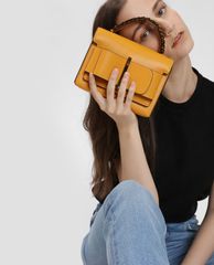 CHARLES & KEITH - Túi xách tay chữ nhật Bow Detail