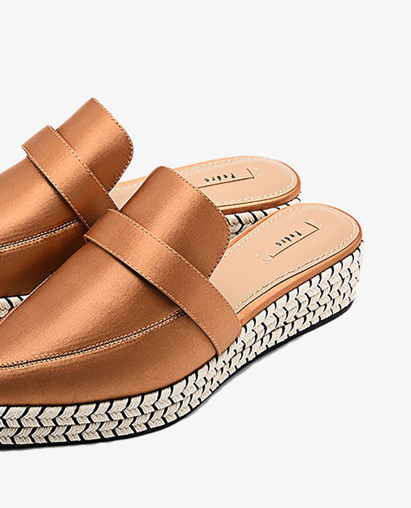 PEDRO - Giày đế xuồng mũi nhọn Satin Flatform Mules