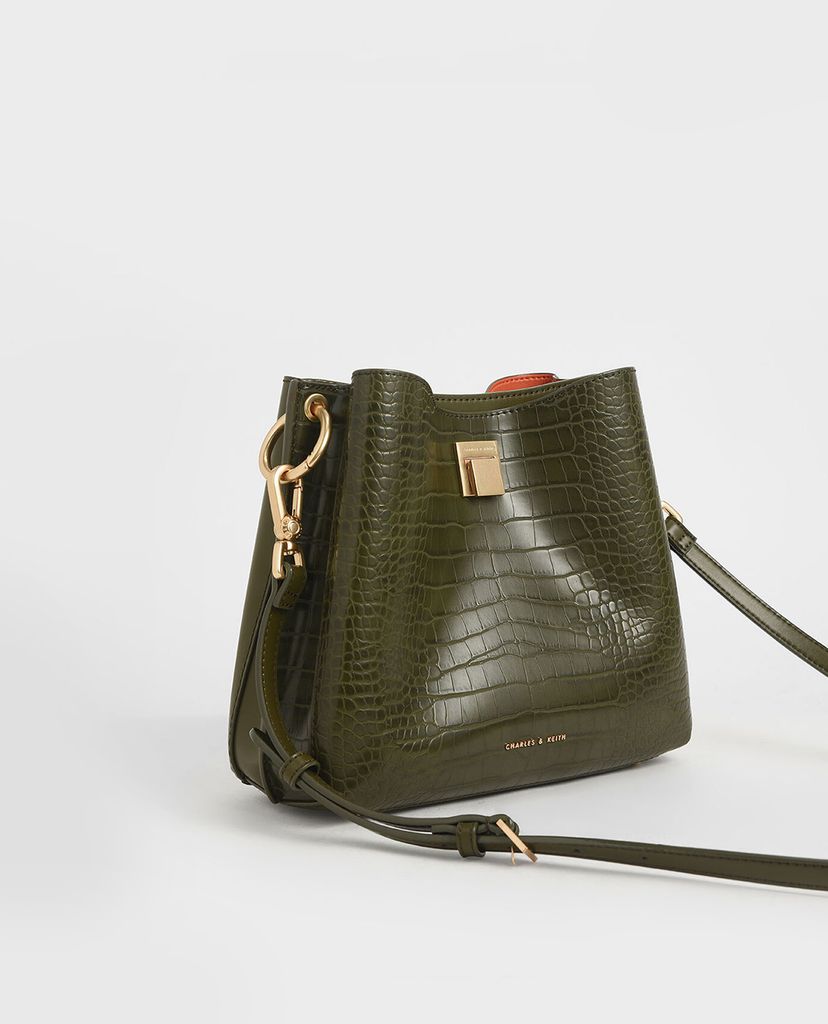 CHARLES & KEITH - Túi đeo vai nữ chữ nhật Croc Effect Bucket