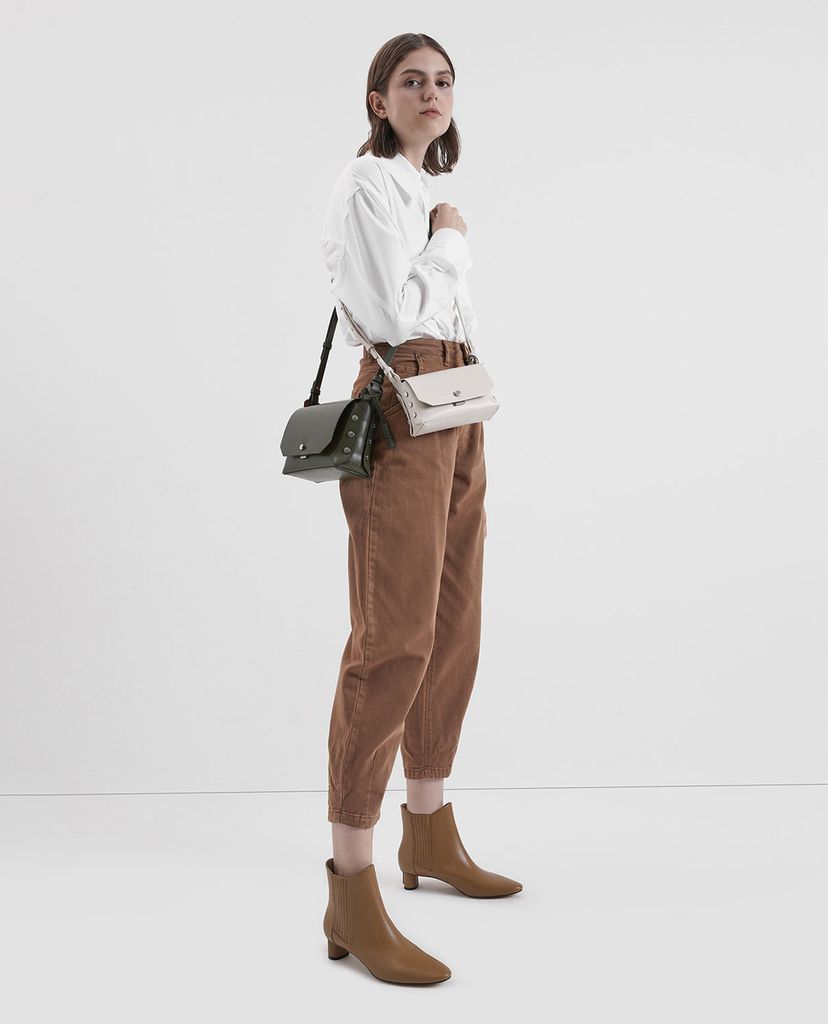 CHARLES & KEITH - Túi đeo chéo Reversible Front Flap