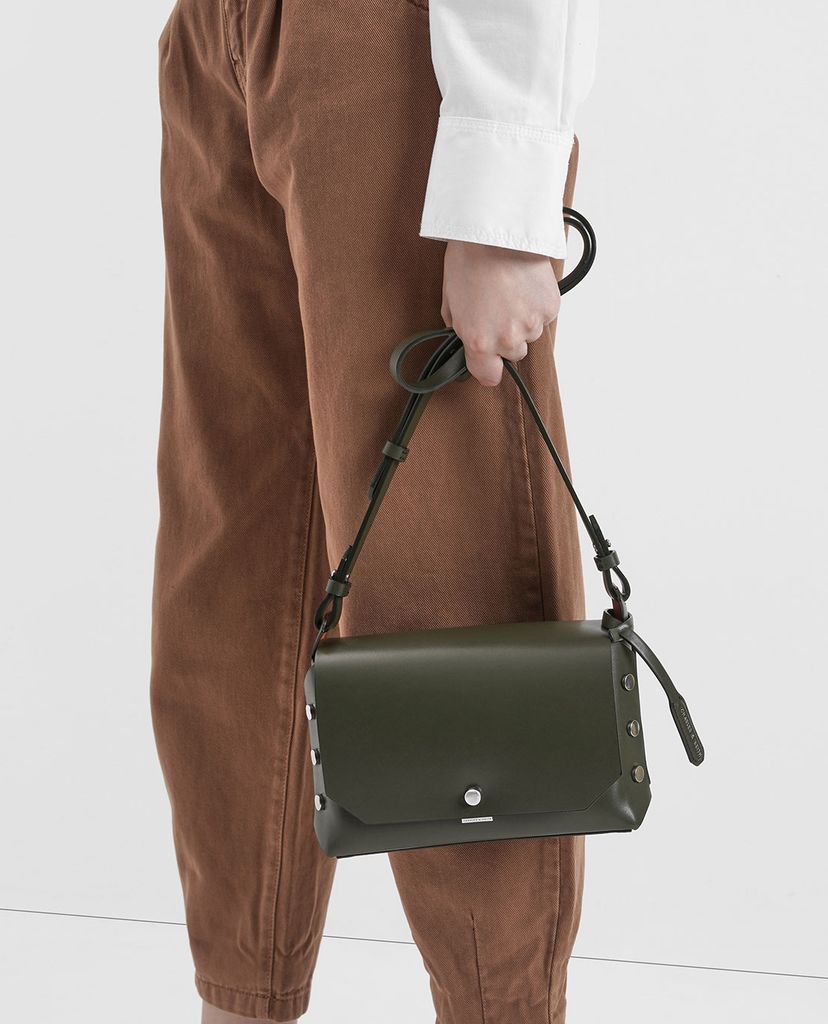 CHARLES & KEITH - Túi đeo chéo Reversible Front Flap