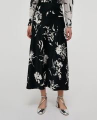 MAX&Co. - Váy midi xếp li họa tiết hoa nổi bật