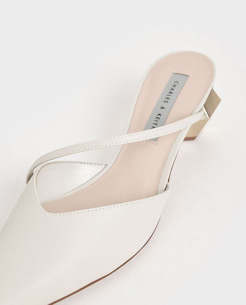CHARLES & KEITH - Giày cao gót mũi nhọn Asymmetric Strap Chrome Heel