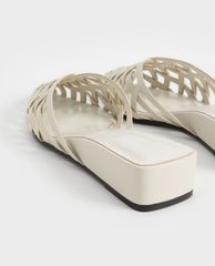 CHARLES & KEITH - Giày đế xuồng nữ mũi nhọn Woven