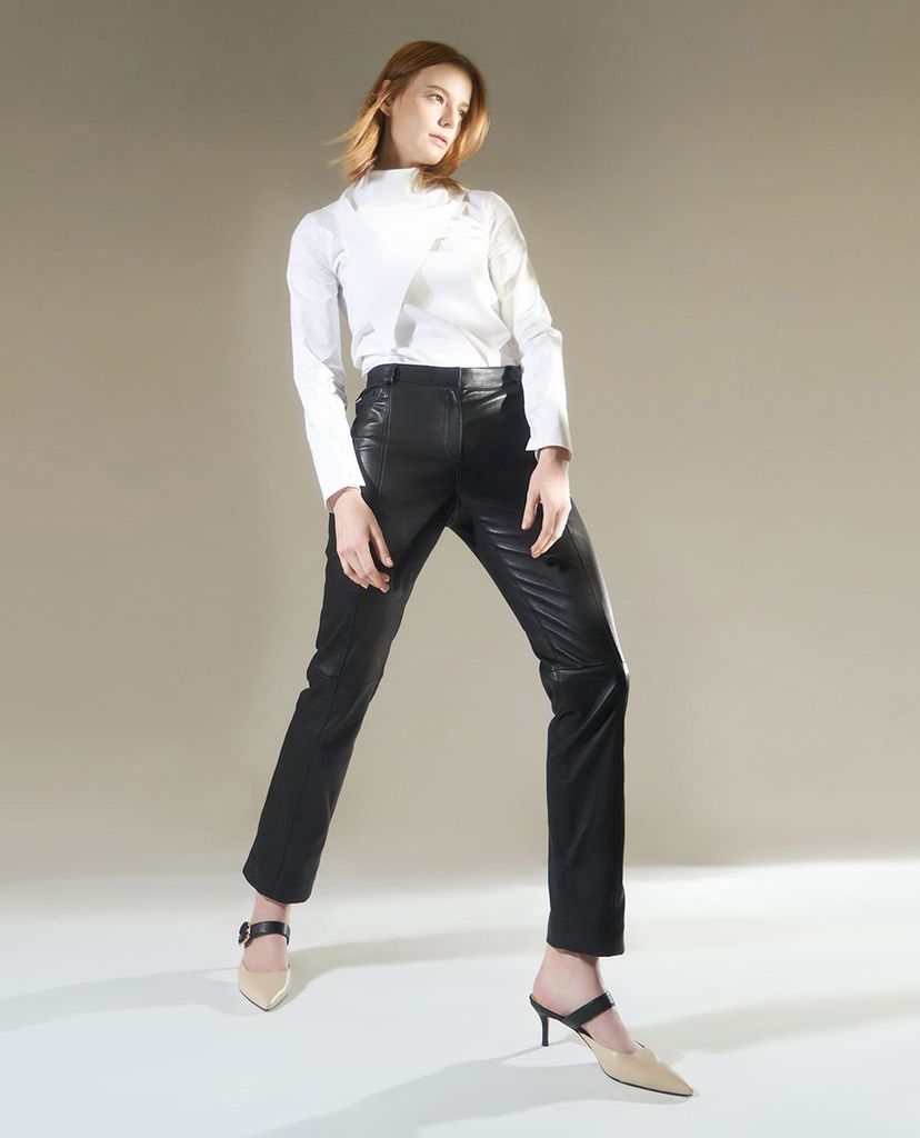 CHARLES & KEITH - Giày cao gót mũi nhọn hiện đại