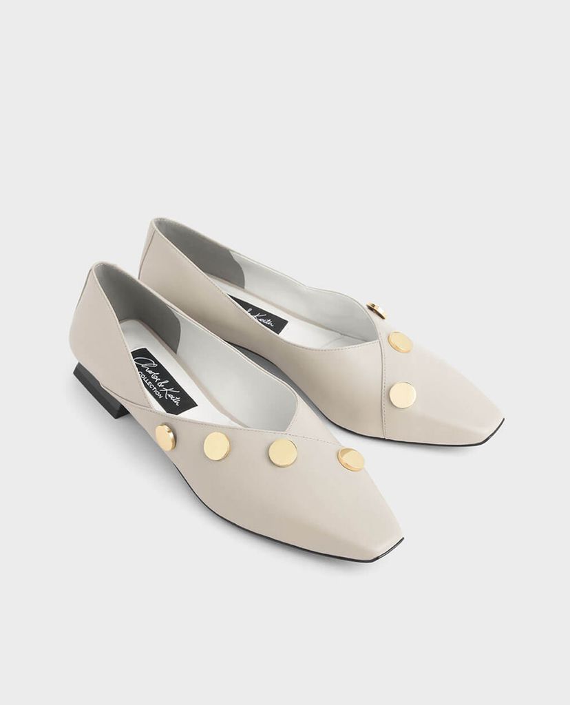 CHARLES & KEITH - Giày đế bệt Chrome Button Detail