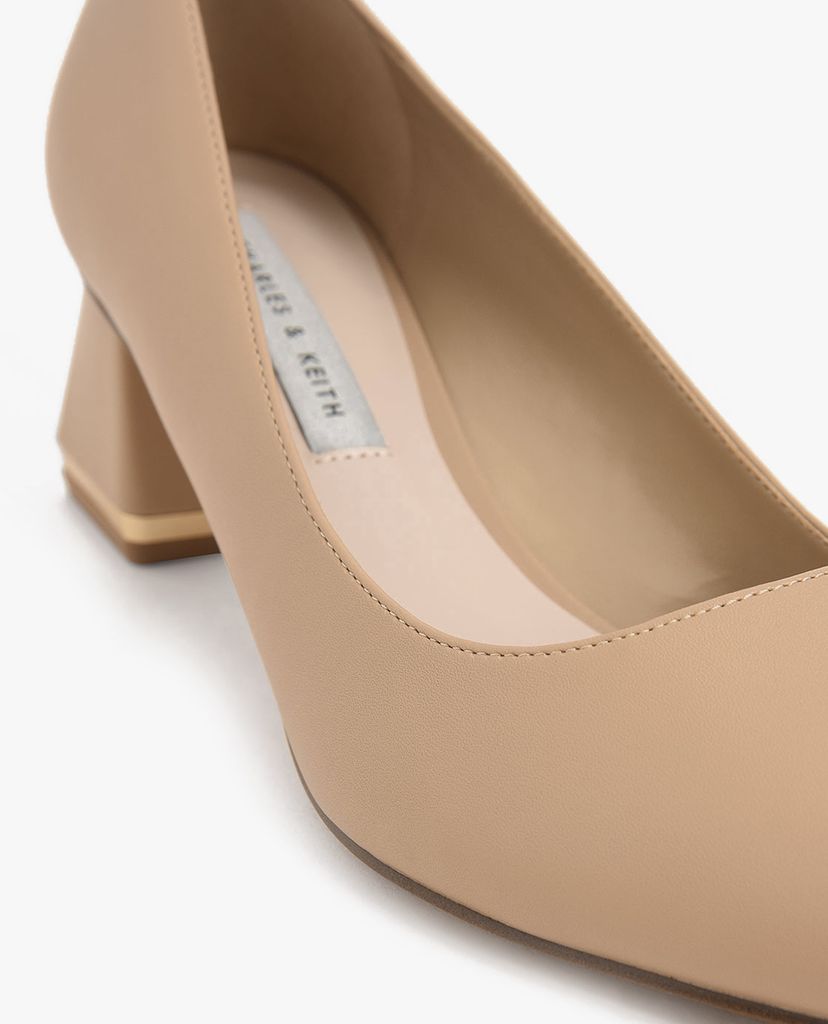 CHARLES & KEITH - Giày cao gót mũi nhọn đế trụ Trapeze Heel Court