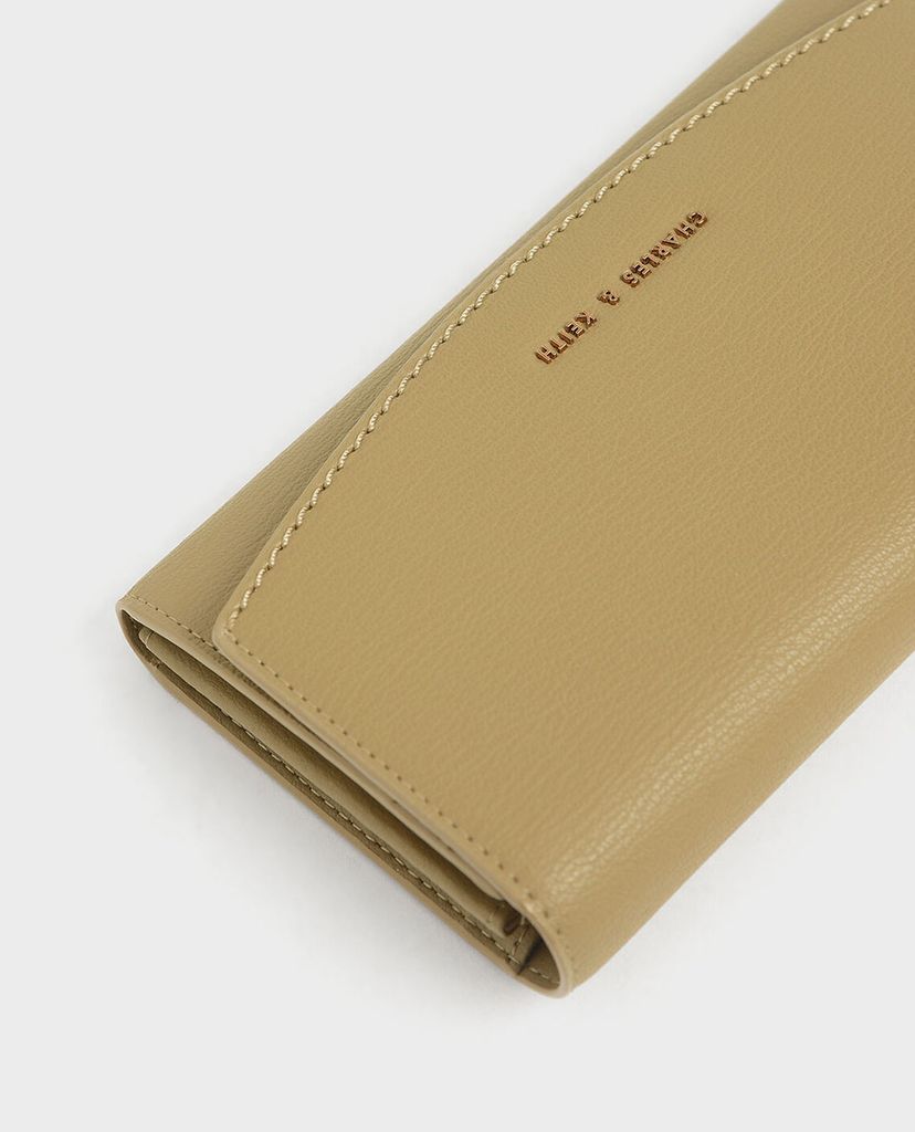 CHARLES & KEITH - Ví nữ hình chữ nhật Mini Front Flap