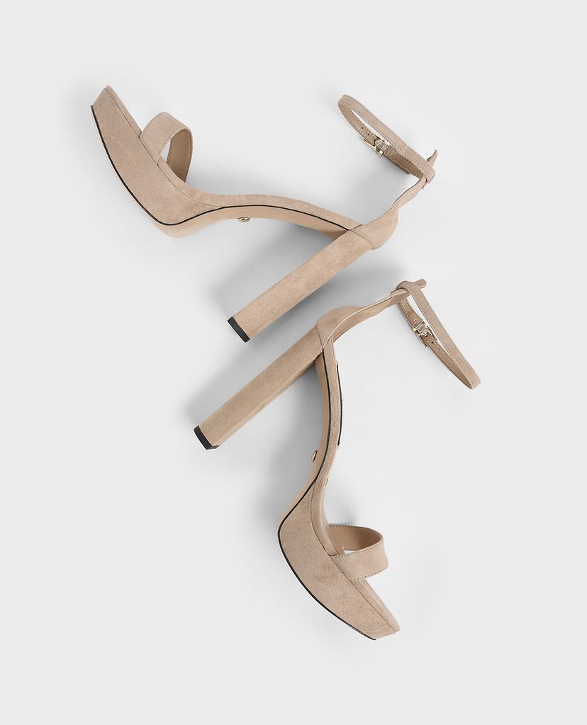 CHARLES & KEITH - Giày sandals cao gót hở mũi đế trụ Satin Platform