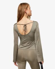 TOPSHOP - Áo kiểu nữ tay dài cổ tròn Olive Green Long Sleeve Satin
