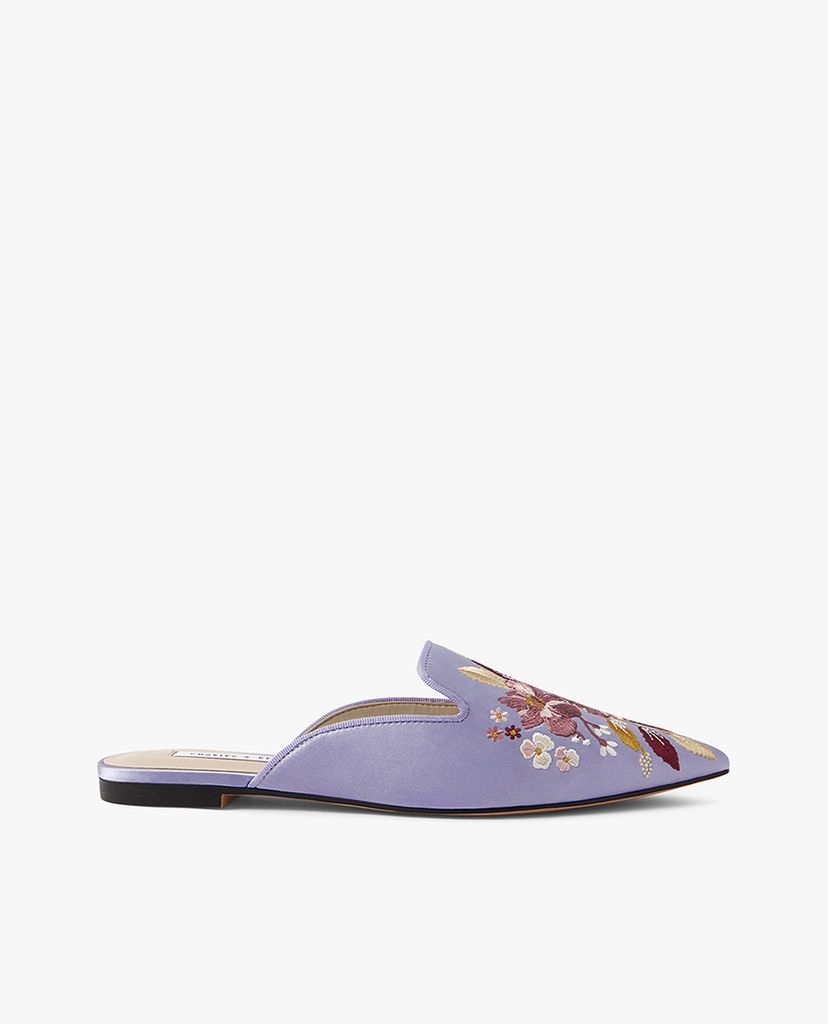 CHARLES & KEITH - Giày mules nữ mũi nhọn thêu hoa thời trang