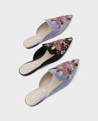 CHARLES & KEITH - Giày mules nữ mũi nhọn thêu hoa thời trang