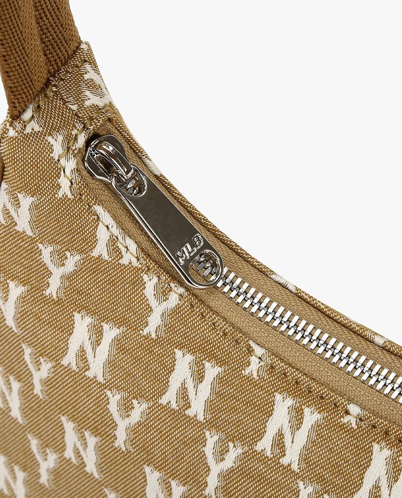 MLB - Túi đeo vai chữ nhật Jacquard Monogram