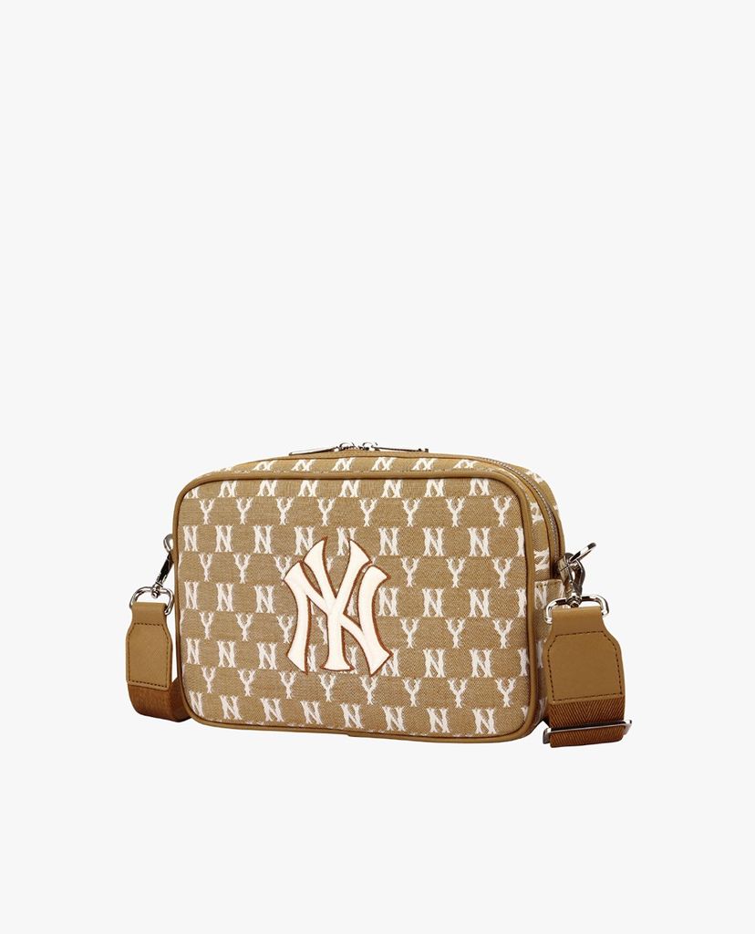 MLB - Túi đeo chéo chữ nhật Jacquard Monogram