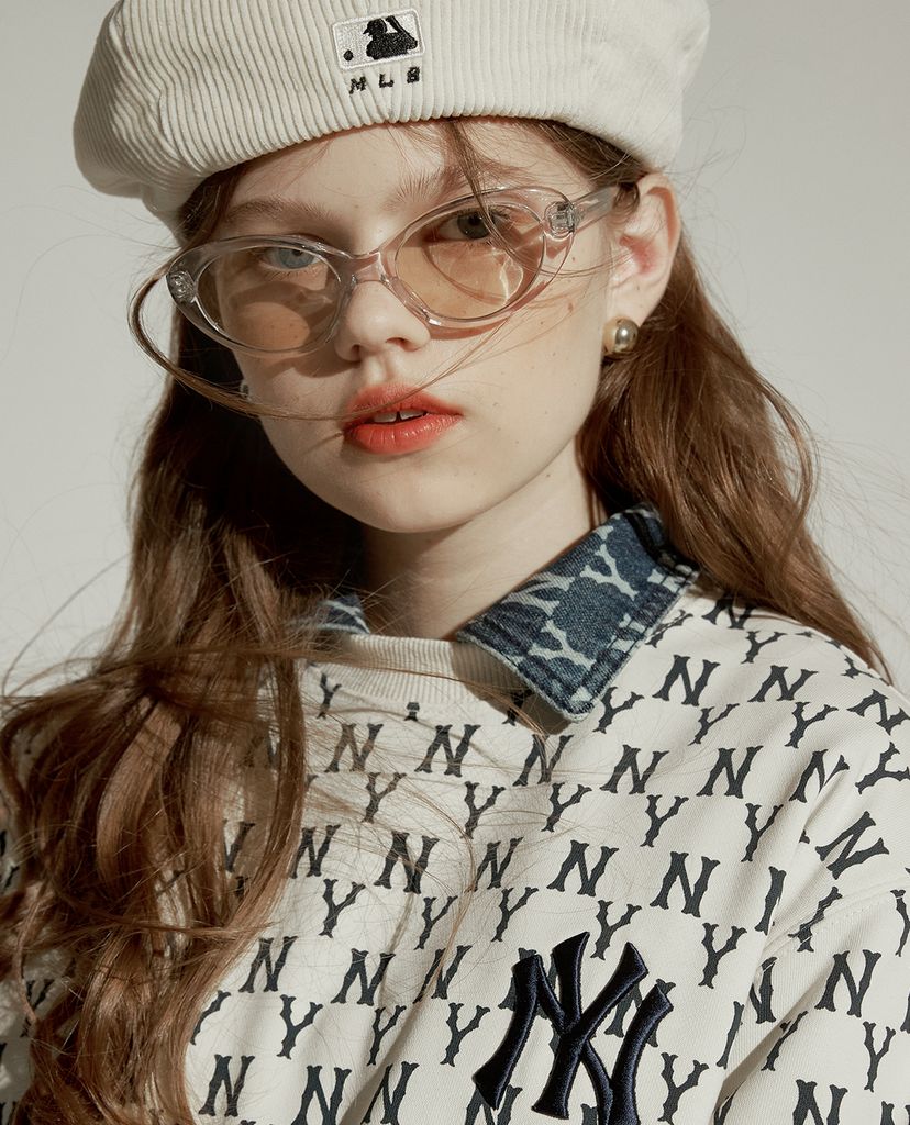 MLB - Áo sweatshirt tay dài cổ tròn Full Side Monogram Overfit