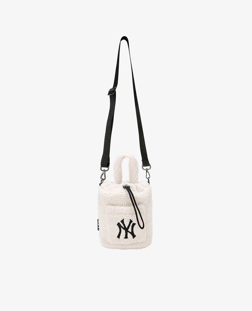 MLB - Túi đeo chéo hình trụ đứng Wool Fleece Bucket Hat