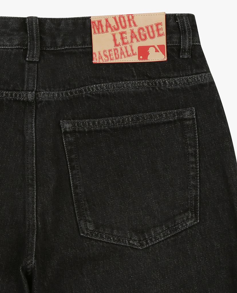 MLB - Quần jeans nam Wide Fit Back Pocket Logo