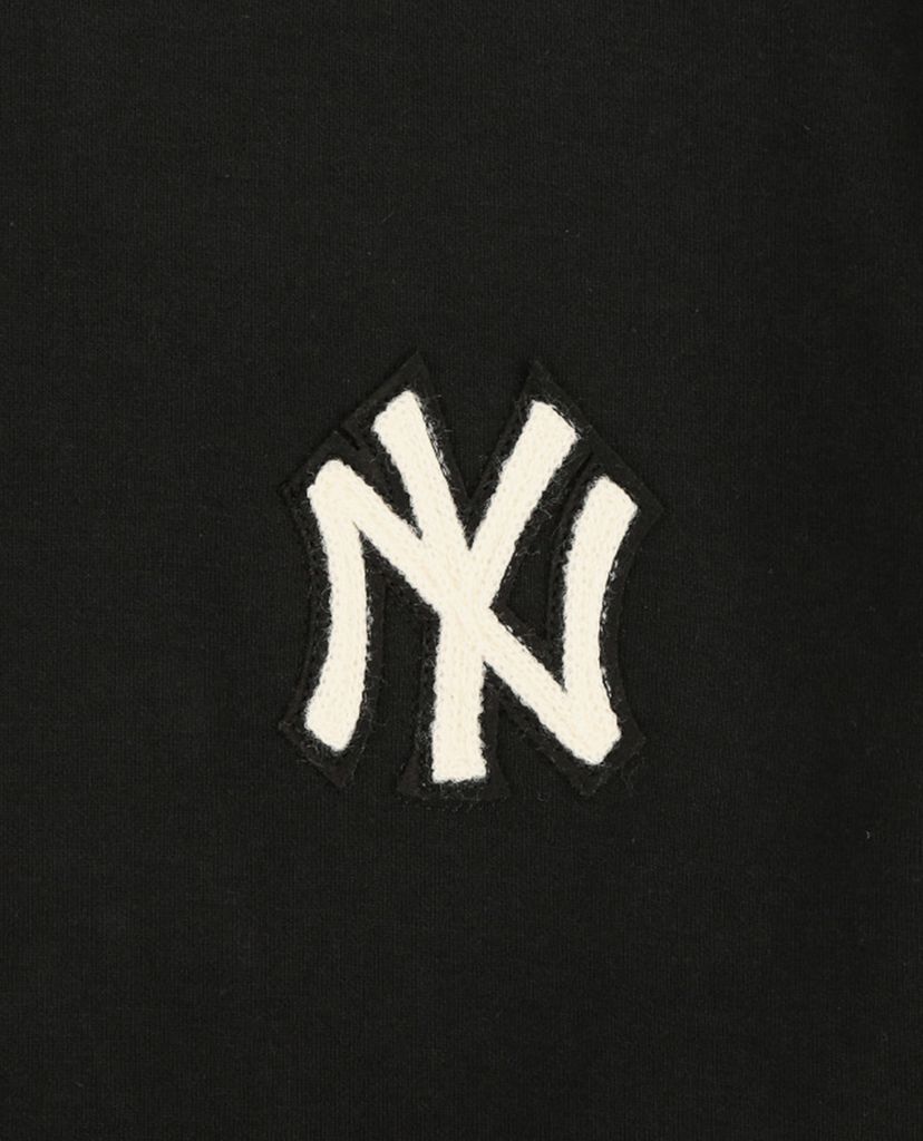 MLB - Áo sweatshirt tay dài cổ tròn Chain Embroidered Comfort
