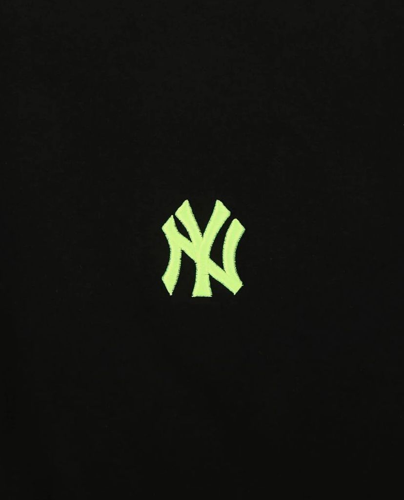 MLB - Áo sweatshirt tay dài cổ tron phom suông cổ điển