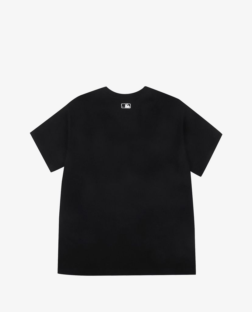 MLB - Áo thun cổ tròn ngắn tay Heart Love Over Fit