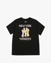 MLB - Áo thun cổ tròn ngắn tay PLAY Back Pixel Logo
