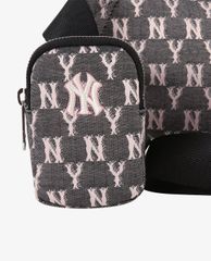 MLB - Túi đeo chéo Jacquard Monogram Hip Sack