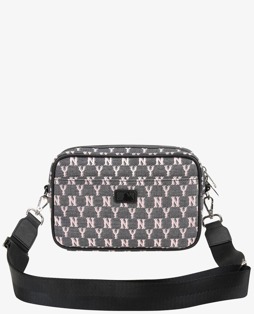 MLB - Túi đeo chéo chữ nhật Jacquard Monogram