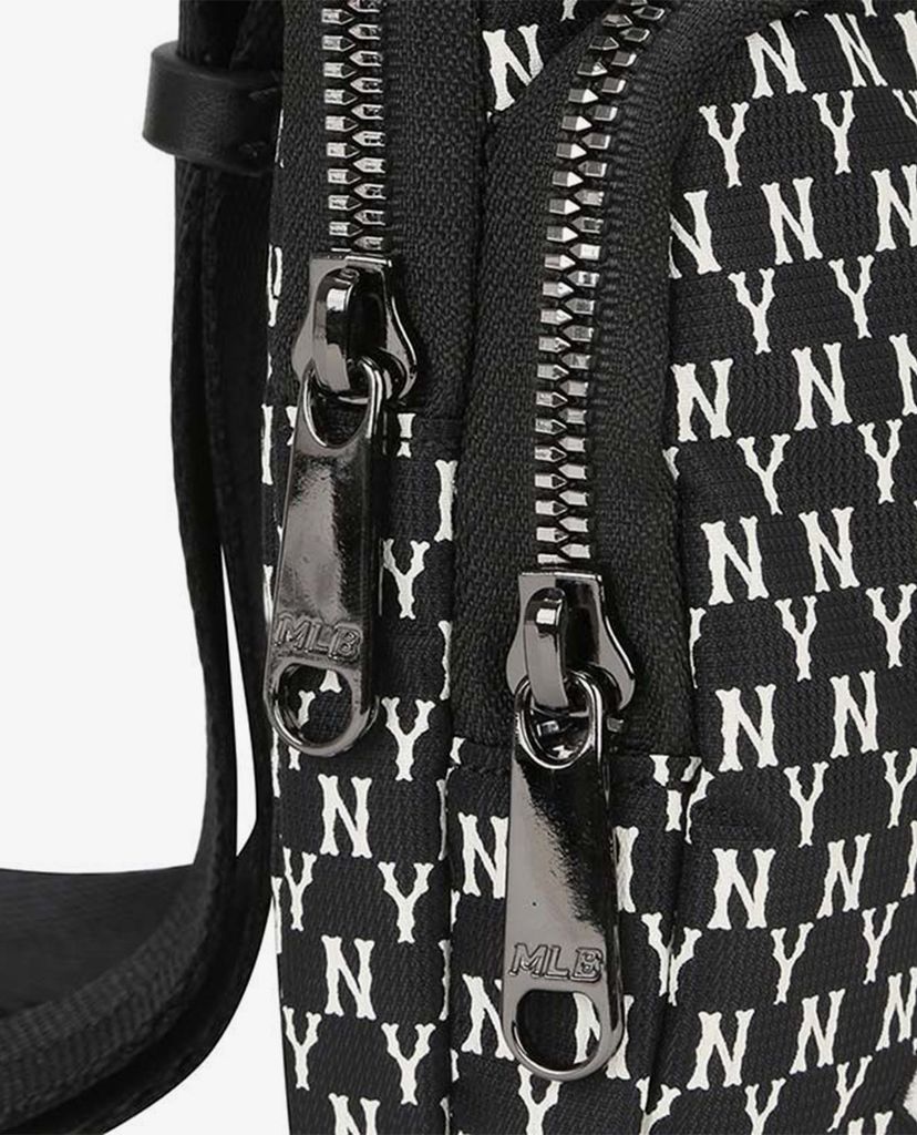 MLB - Túi đeo chéo chữ nhật Monogram