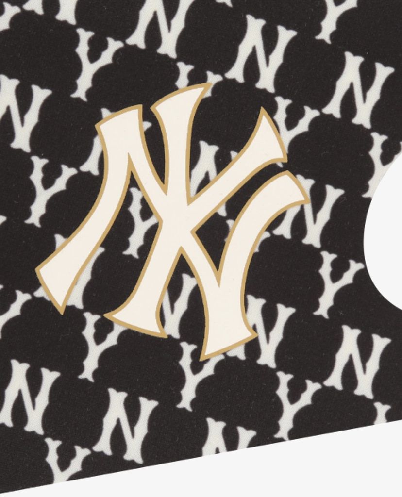 MLB - Khẩu trang vải phối họa tiết monogram cá tính