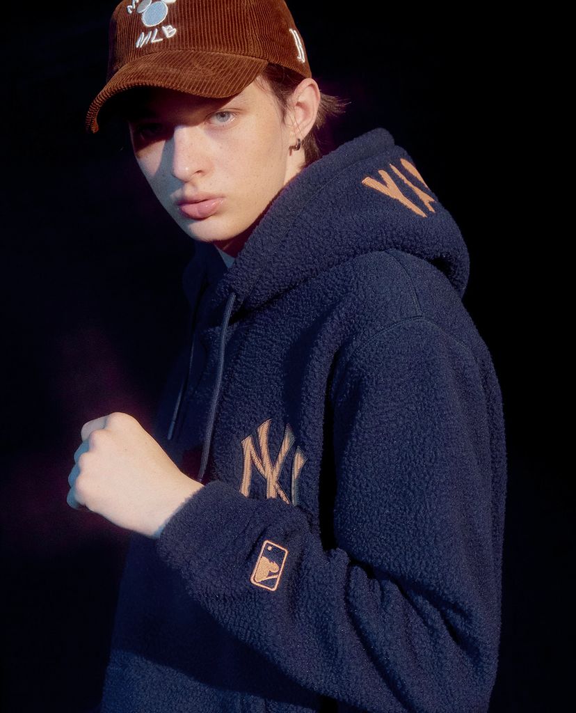 MLB - Áo hoodie tay dài phối mũ thời trang Fleece Lined