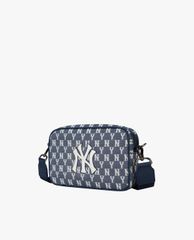 MLB - Túi đeo chéo chữ nhật Monogram Jacquard