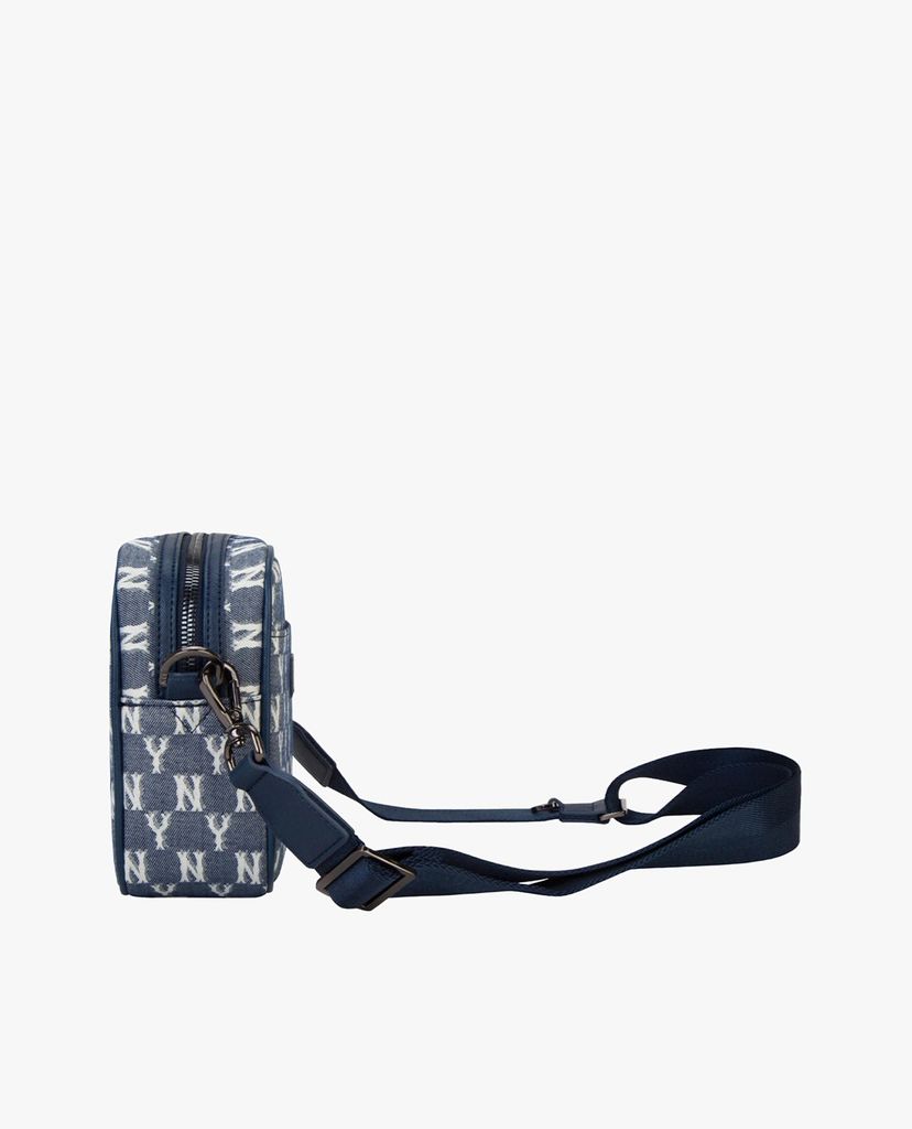 MLB - Túi đeo chéo chữ nhật Jacquard Monogram