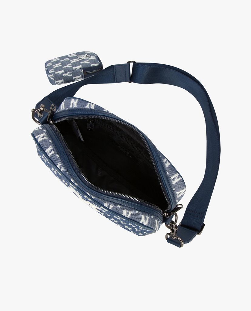 MLB - Túi đeo chéo chữ nhật Jacquard Monogram