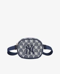MLB - Túi bao tử phom bầu dục Denim Monogram