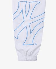 MLB - Áo khoác kiểu tay dài phối mũ trùm Coolfield Lightweight