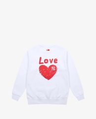 MLB - Áo sweatshirt tay dài cổ tròn Heart Love Overfit