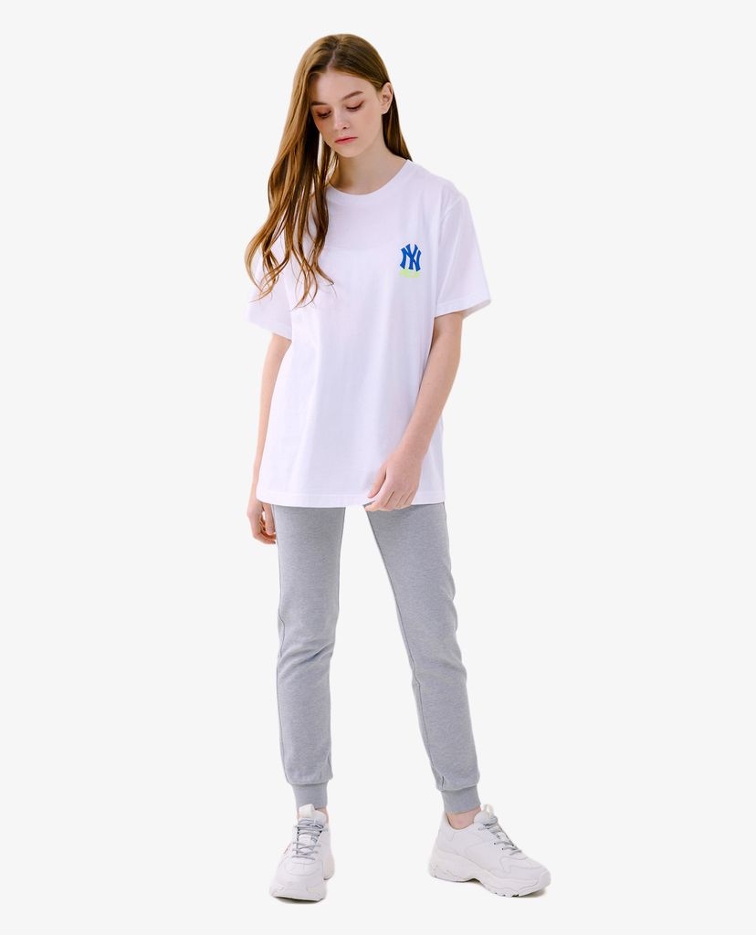 MLB - Áo thun cổ tròn ngắn tay Base Logo