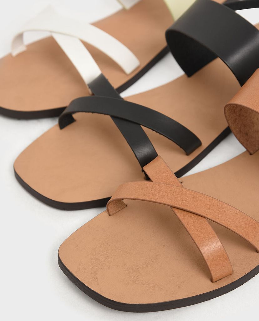 CHARLES & KEITH - Giày sandal nữ quai chéo Thick Strap