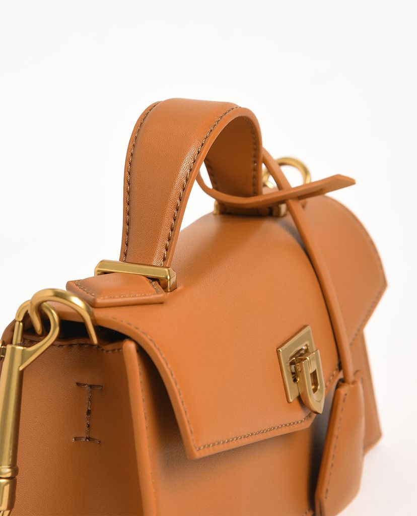 CHARLES & KEITH - Túi xách tay phom chữ nhật Trapeze