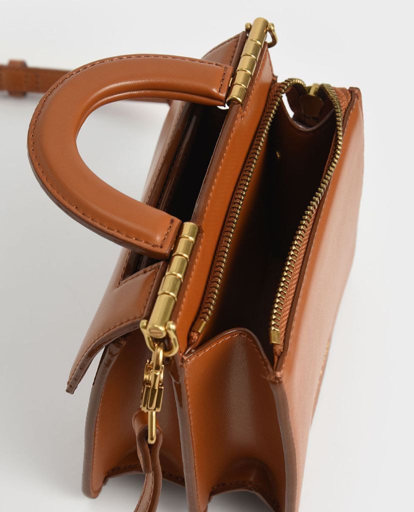 CHARLES & KEITH - Túi xách tay nữ hình vuông Top Envelope