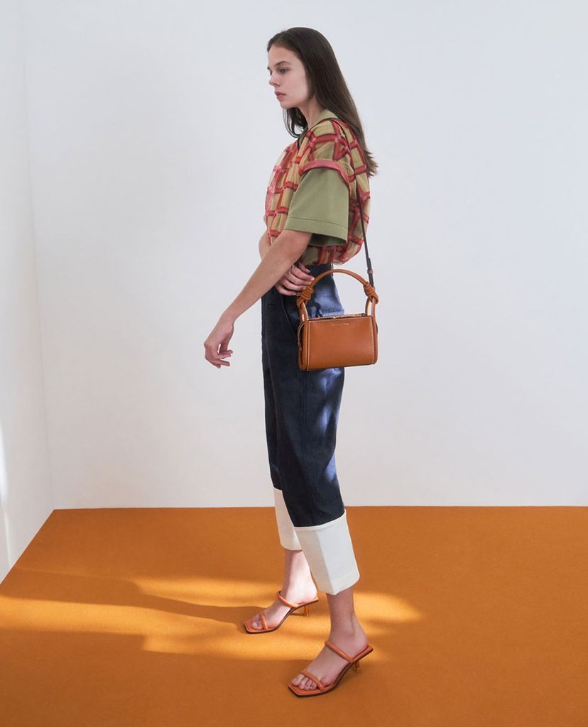 CHARLES & KEITH - Túi đeo vai nữ chữ nhật chi tiết tay cầm xoắn thời trang