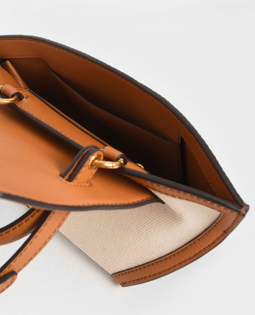 CHARLES & KEITH - Túi xách tay nữ Trapeze Top Handle